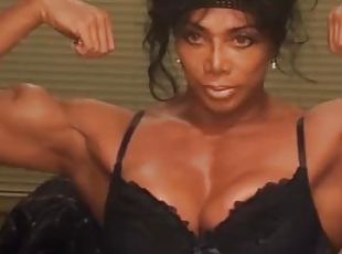 Female Bodybuilder Latia Flexes Huge Muscles @ clips4sale/studio/42900