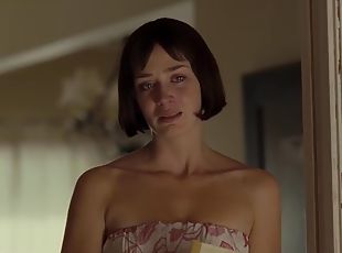 Emily Blunt erotic scenes