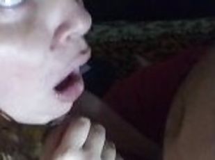 Deep throat blowjob :Boquete garganta profunda para uma loira cavala insasiavel