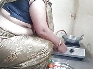 Bhabhi fucked while cooking in kitchen 