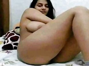 Huge Boobs In Mahwish Hayyat