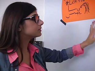 Glorious arab chick mia khalifa gives a bj lesson to shy middle eastern girl