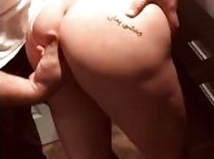 orgasme, giclée, amateur, ejaculation-sur-le-corps, milf, maison, doigtage, blonde, tatouage