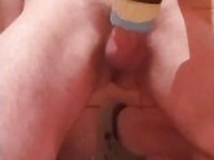 HORNY QUICK BATHROOM MASTURBATION WITH SEX TOY