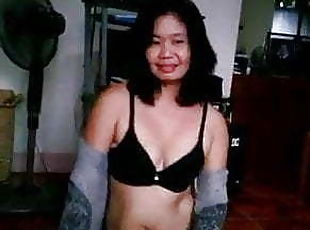 Philippines Milf Seducing BF