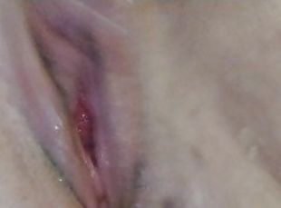 masturbation, orgasm, fitta-pussy, kvinnligt-sprut, amatör, brudar, milf, ensam, close-up, vått