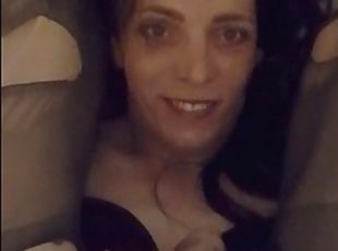 Tranny cumslut gives a facial