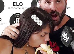 AGUS DB SE TRAGA LA BANANA EN EL CUARTO PICANTE