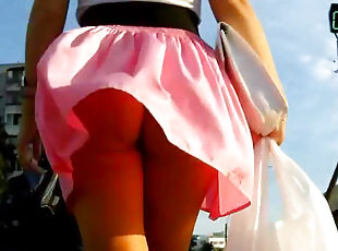 Blonde beauty vaught under her skirt