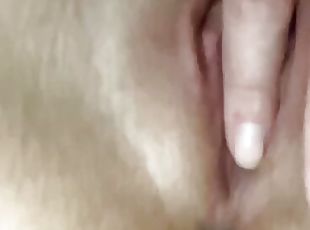 gros-nichons, clito, masturbation, orgasme, chatte-pussy, maigre, amateur, ados, point-de-vue, naturel