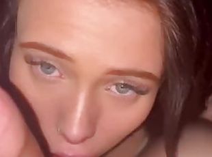 TINDER SLUT SUCKS A STRANGERS BIG COCK AND GETS A HUGE FACIAL FINISH????