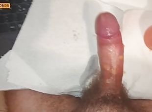 poilue, masturbation, amateur, énorme-bite, branlette, jeune-18, solo, bite