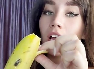 Blowjob with banana