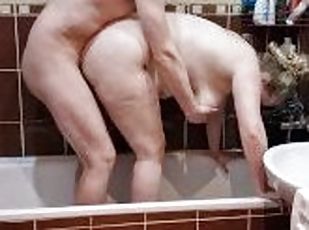 baignade, gros-nichons, levrette, énorme, chatte-pussy, femme, fellation, ejaculation-sur-le-corps, maison, couple