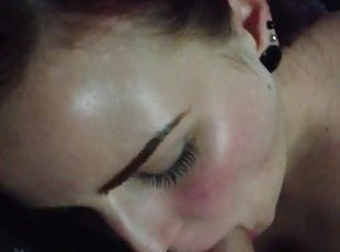 gros-nichons, femme, amateur, fellation, milf, fellation-profonde, ejaculation, seins, bite, sucer