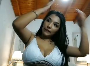 teta-grande, mamilos, mulher-madura, massagem, leite