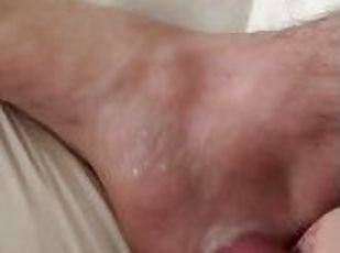 masturbation, amateur, ejaculation-sur-le-corps, pieds, secousses, sale, ejaculation, fétiche, solo, bisexuels