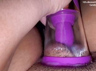 ????watching porn and silk pleasure with clitoris suction ????